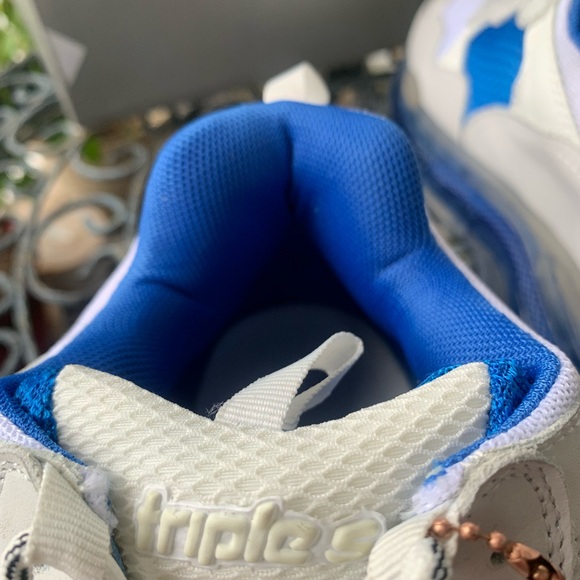 🎊$300 Balenciaga Sneaker - Picture 11 of 14